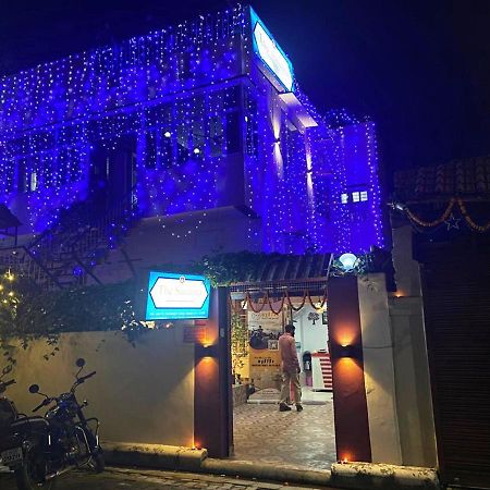 Hotel The Sunaina Varanasi Exterior foto
