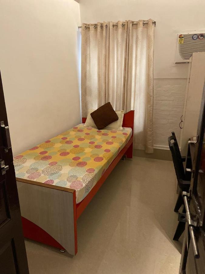 Hotel The Sunaina Varanasi Exterior foto