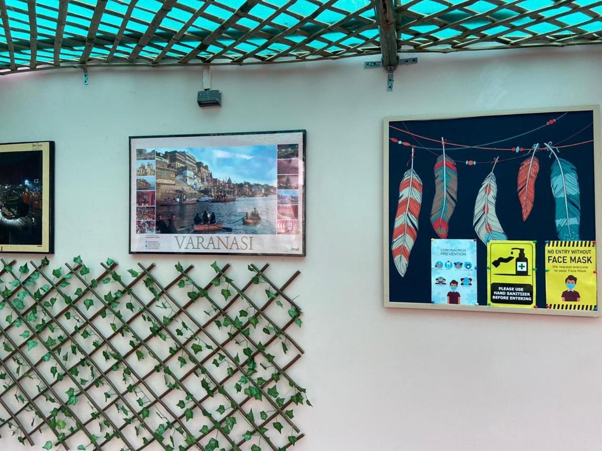 Hotel The Sunaina Varanasi Exterior foto